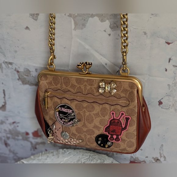 Coach × Keith Haring Kiss N Lock Handbag With matching  Tri Fold Wallet - Picture 3 of 16